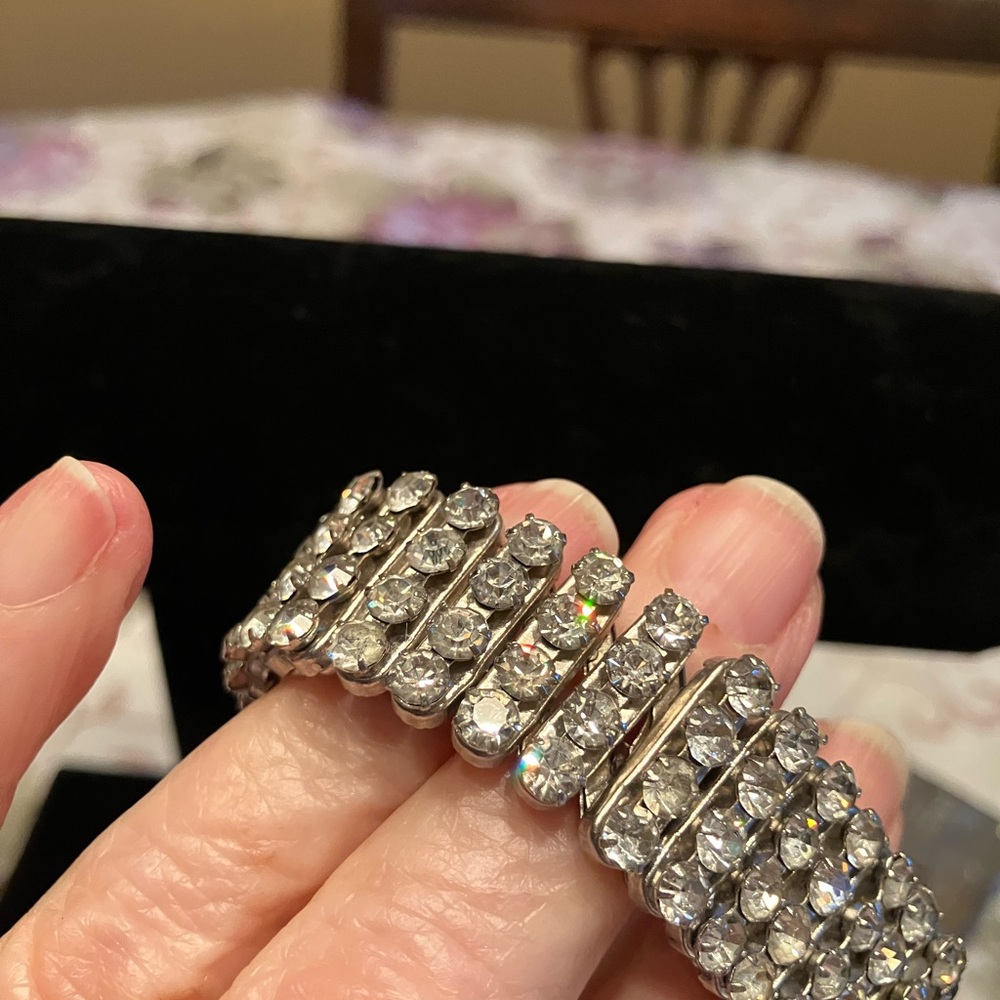 BRACELET MADE OF RHINESTONE CRYSTALS and matching Pierced earrings - Picture 11 of 13